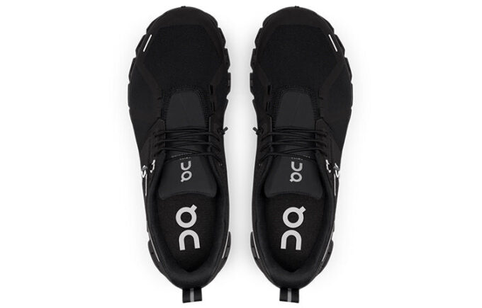 Cloud 5 Waterproof “All Black”