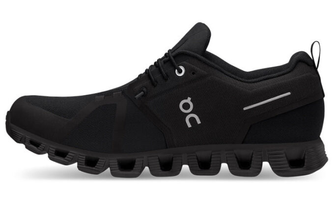 Cloud 5 Waterproof “Black White”