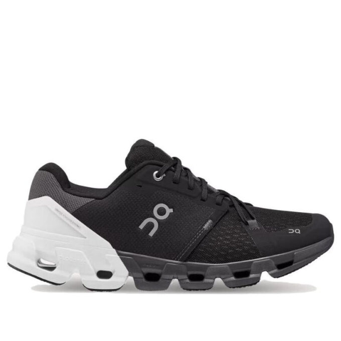 Cloudflyer 4 Wide “Black White”