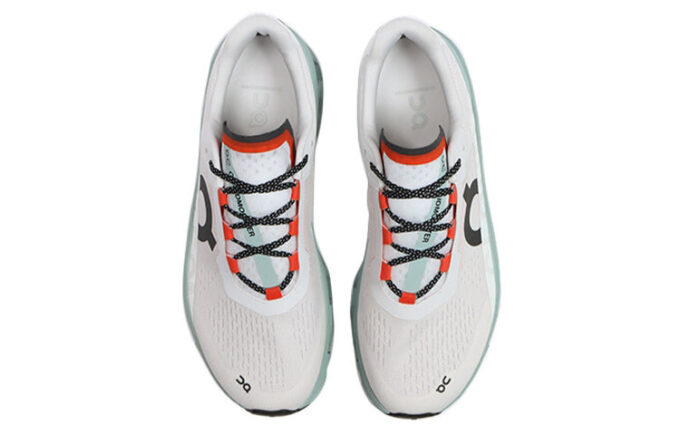 Cloudmonster “Frost Surf”