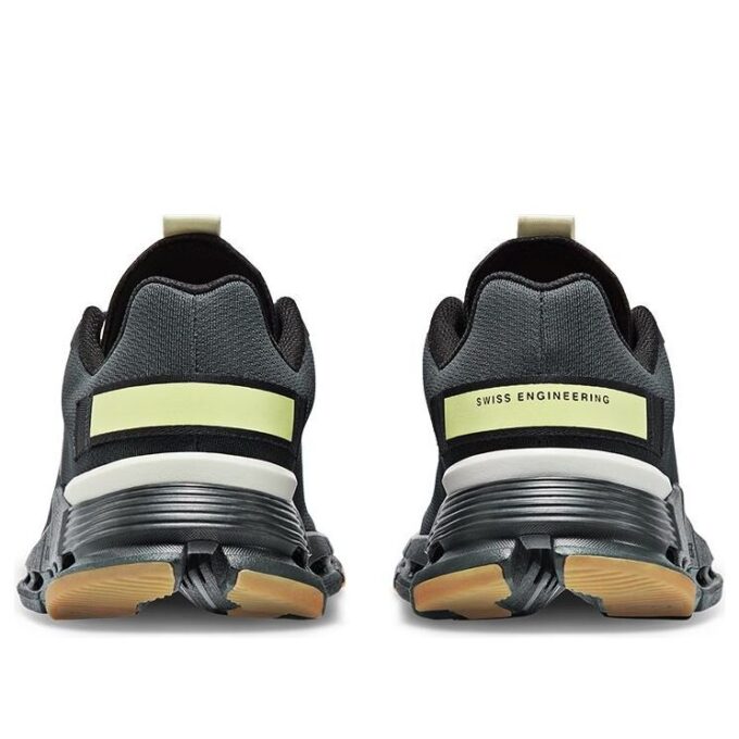 Cloudnova Form “Black Hay”