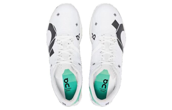 Cloudspike 10000m “Undyed White”