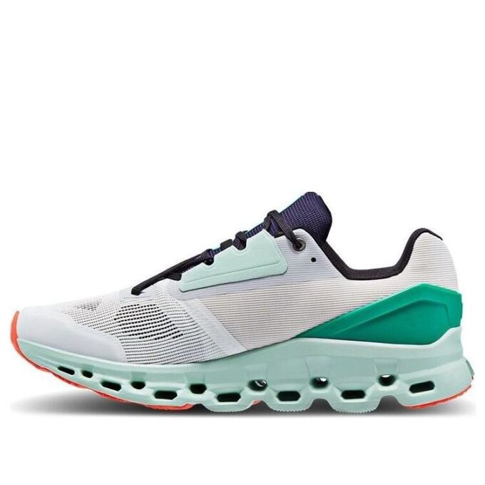 Cloudstratus “Undyed White Creek”