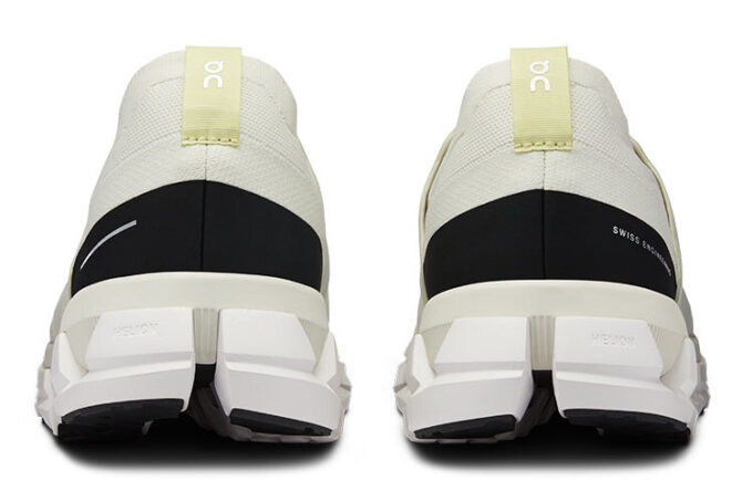 Cloudswift 3 “Ivory Black”