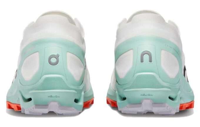 Cloudventure Peak 3 “White Green”