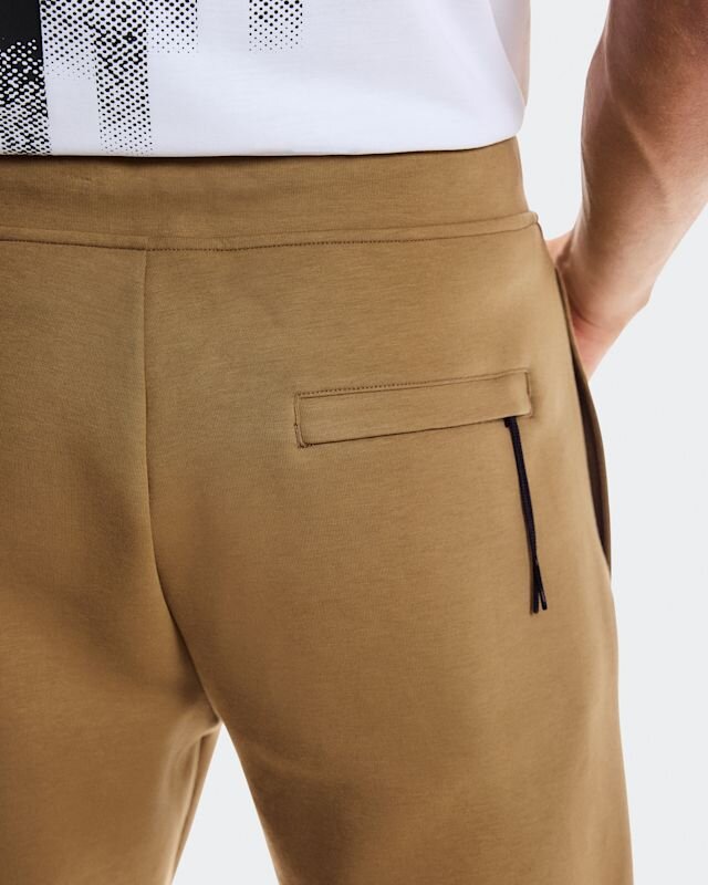 Men Focus Tech Sweatpants Men Focus Tech Sweatpants