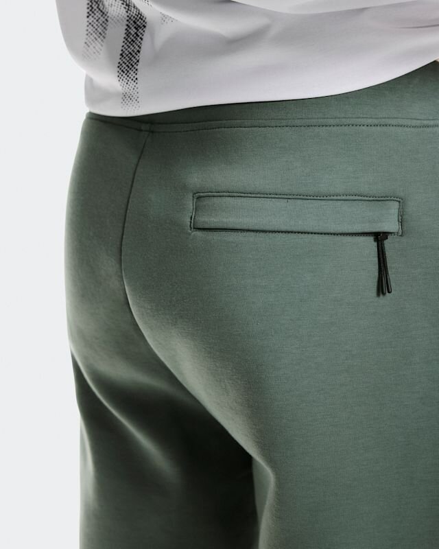Men Focus Tech Sweatpants Men Focus Tech Sweatpants