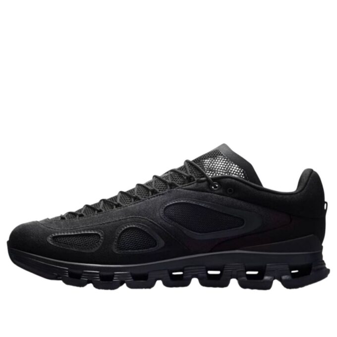 On Running x FKA twigs Cloud X “Black”