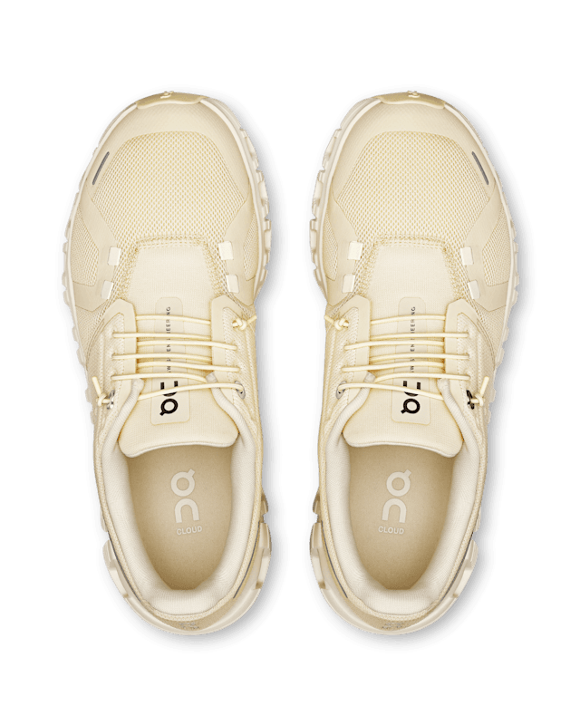 Women Cloud 6 Women Cloud 6