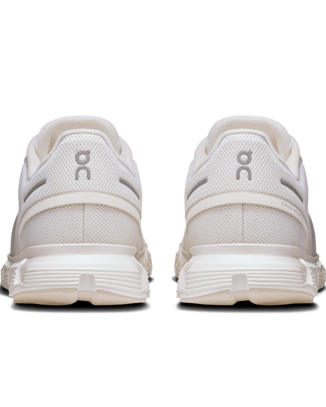 Women Cloud 6 Women Cloud 6