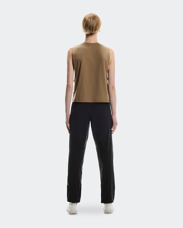 Women Focus Crop Women Focus Crop