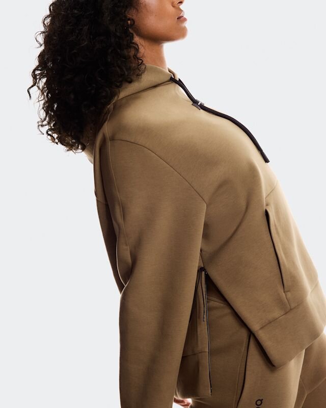 Women Focus Tech Hoodie Women Focus Tech Hoodie