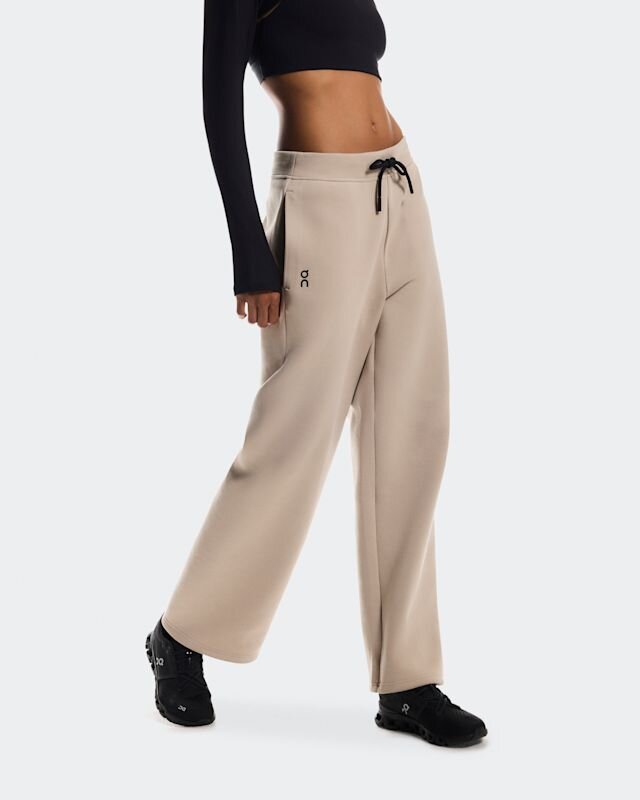 Women Focus Tech Sweatpants Women Focus Tech Sweatpants