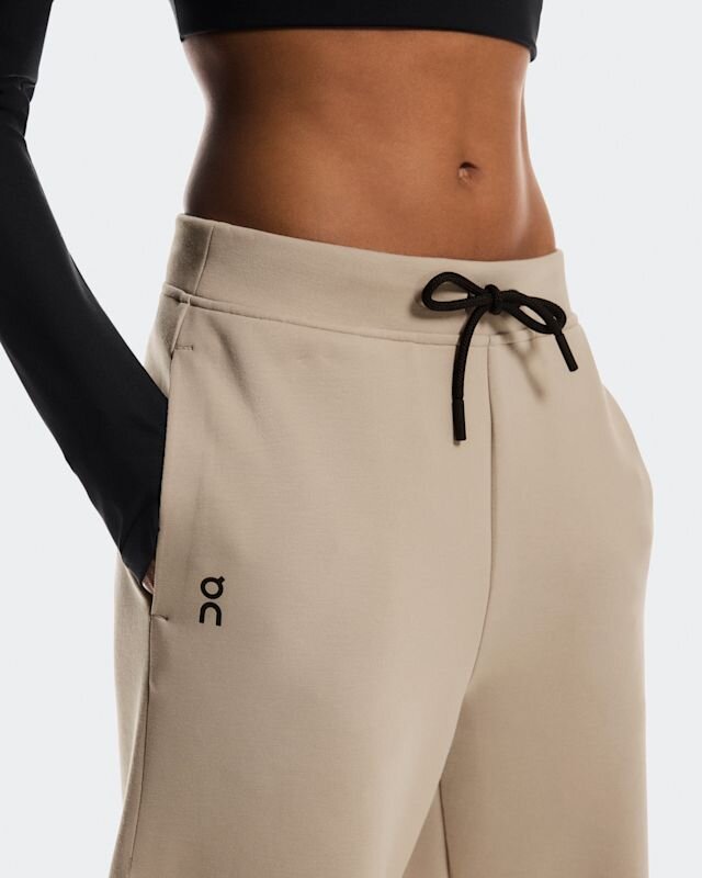 Women Focus Tech Sweatpants Women Focus Tech Sweatpants