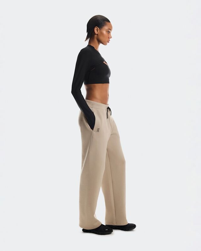 Women Focus Tech Sweatpants Women Focus Tech Sweatpants